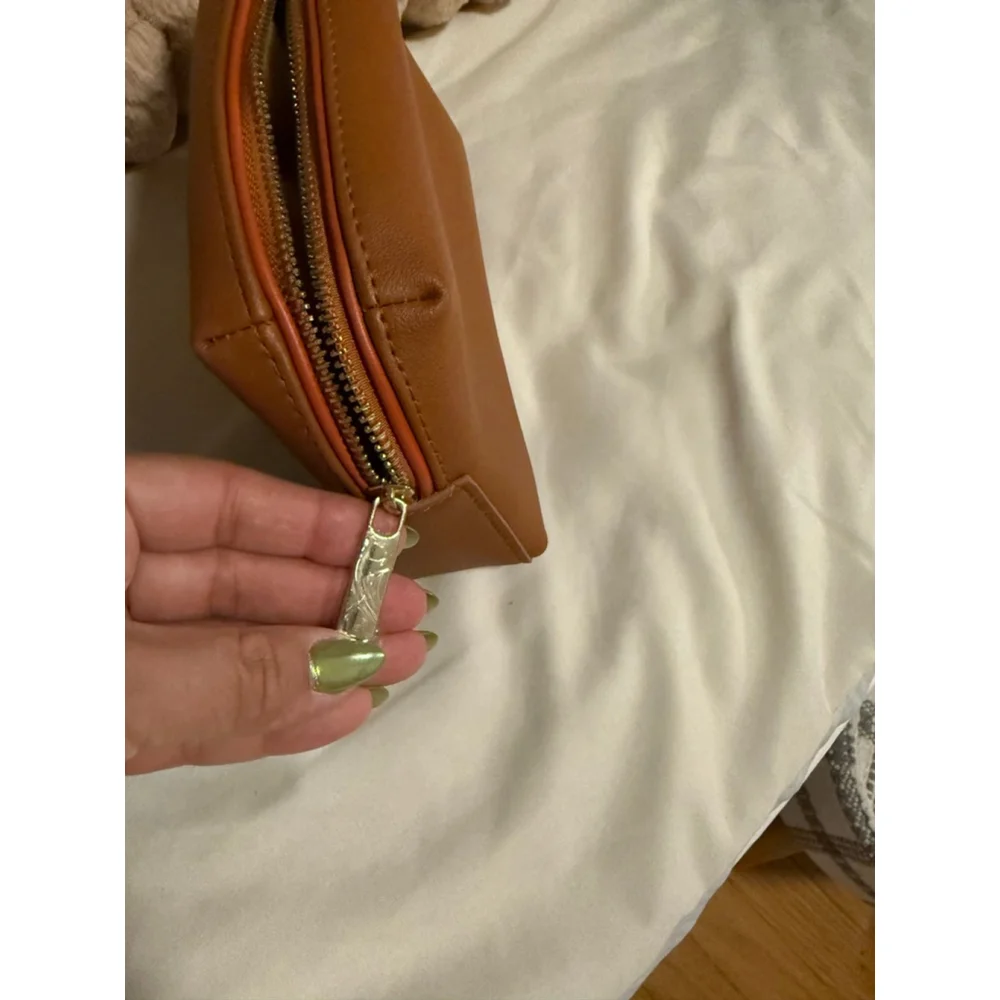 NWOT Missoni Pouch, Interior Multicolored Chevron Pattern, Tan